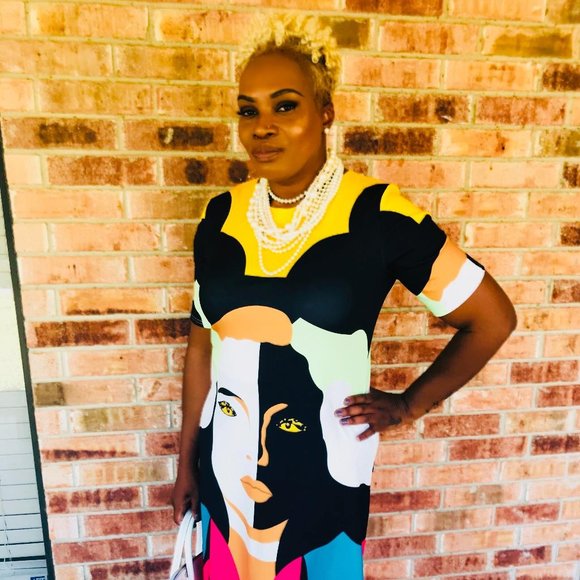 Meet your Posher, Royal - Picture 2 of 6